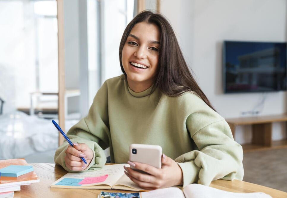 UNIT RESIDENCE LISBOA Unit Residence Lisboa Girl Home